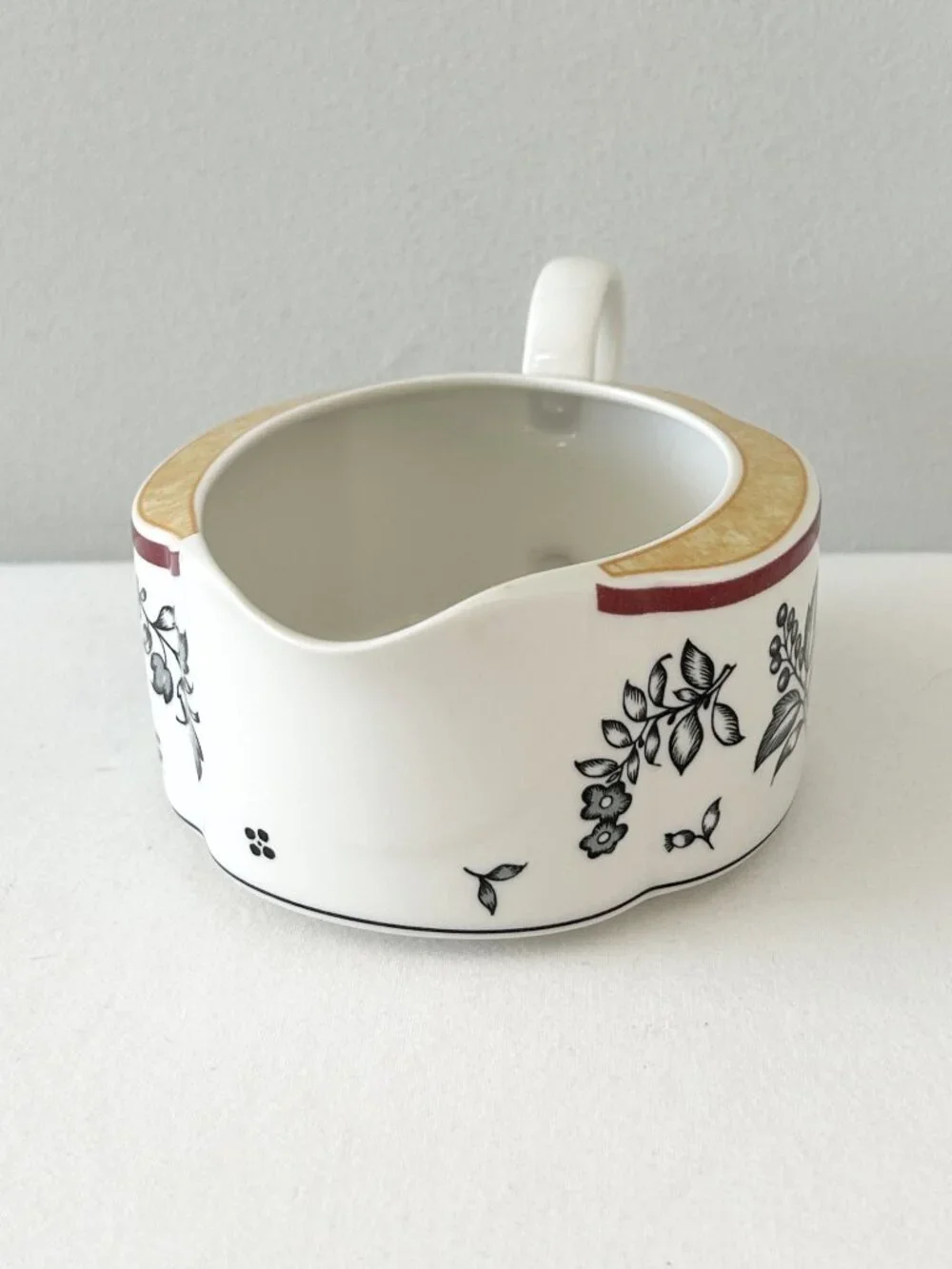 Villeroy Boch Switch Plantation Gravy Boat Floral Simla Vitro Porcelain Germany